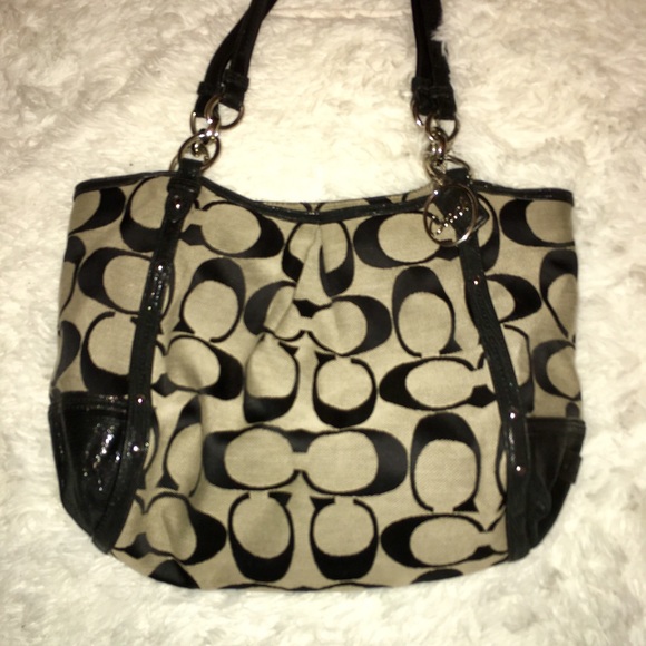 ‼️Authentic Coach Handbag‼️ - Picture 2 of 8